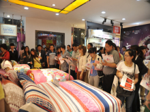 藍(lán)絲羽2012秋冬新品訂貨會(huì)圓滿落幕，家紡市場(chǎng)迎來新活力